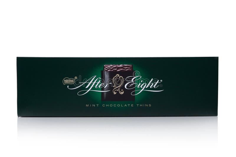 Pula, Croatie - 15 Mars 2016: Boîte De Chocolat À La Menthe After Eight De  Nestlé Thins Sur Fond Blanc. Fondée En 1962, After Eight Est Reconnue Comme  La Marque Leader De