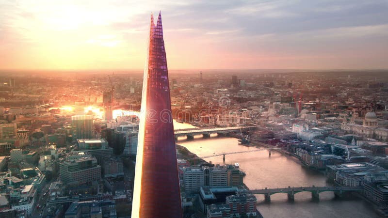 Londra, tramonto Coccio, città di Londra ed il Tamigi al tramonto