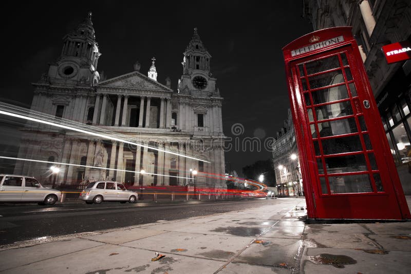 Londres em Noite fotografia de stock royalty free Londres em Noite fotografia de stock royalty free