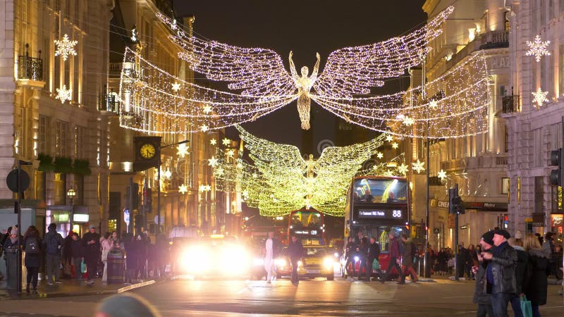 Londres en Navidad, maravillosas luces de la ciudad - LONDRES, INGLATERRA - 10 DE DICIEMBRE DE 2019