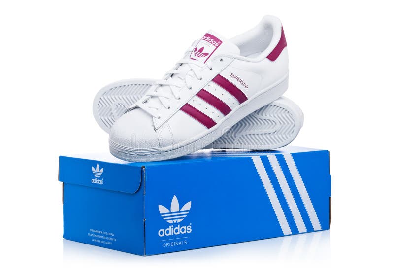 boite a chaussure adidas