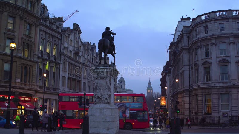 Londres, Reino Unido 26 de enero de 2017 estatua ecuestre cruzada de Trafalgar Square Charing de Charles I