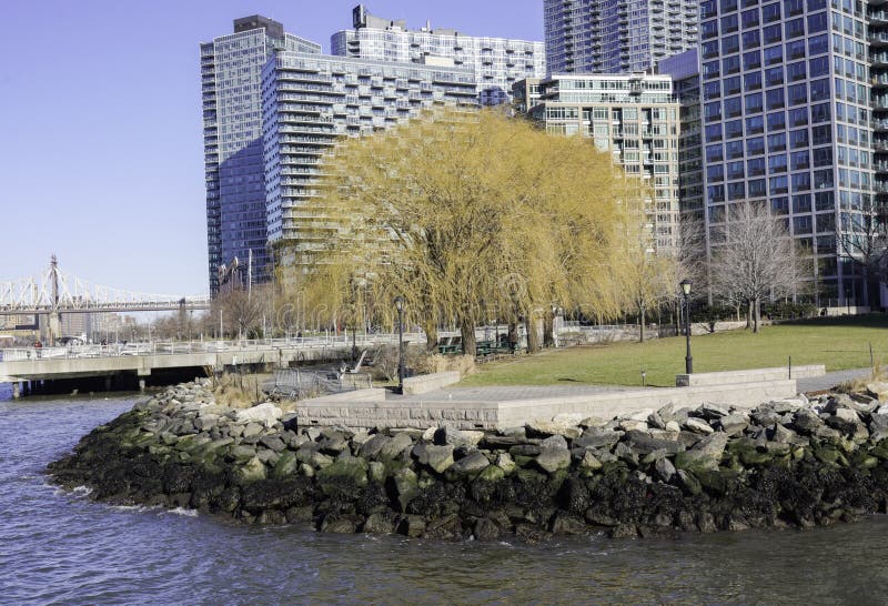 Long Island City, New York, Dezember 2019 - Winterlandschaft lizenzfreie stockfotos Long Island City, New York, Dezember 2019 - Winterlandschaft lizenzfreie stockfotos