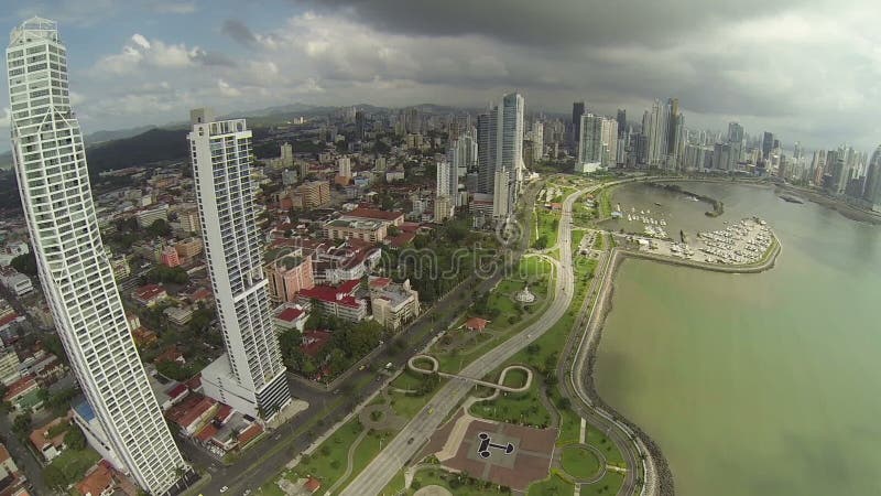 Longueur aérienne de l'astuce de Panamá City banque de vidéos