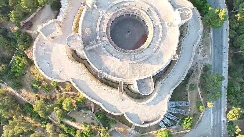 Longueur aérienne de Palma de Mallorca au-dessus de château de Bellver, vue supérieure banque de vidéos