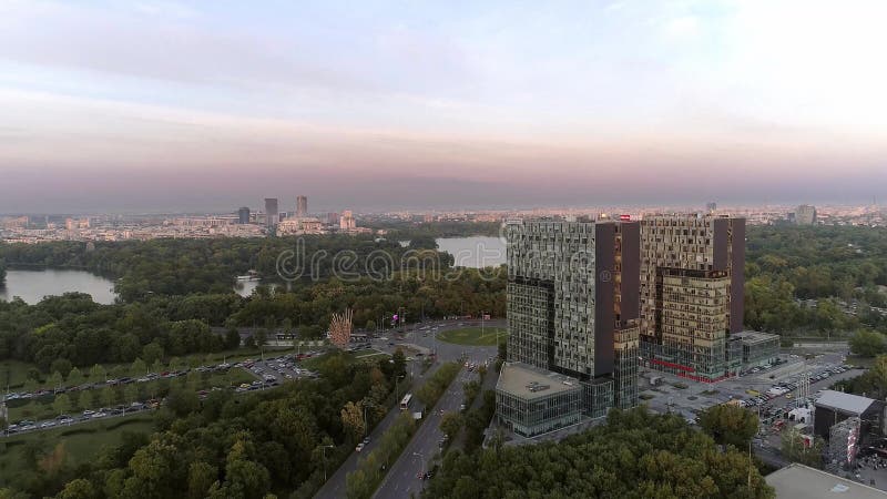 Longueur de bourdon? Bucarest banque de vidéos