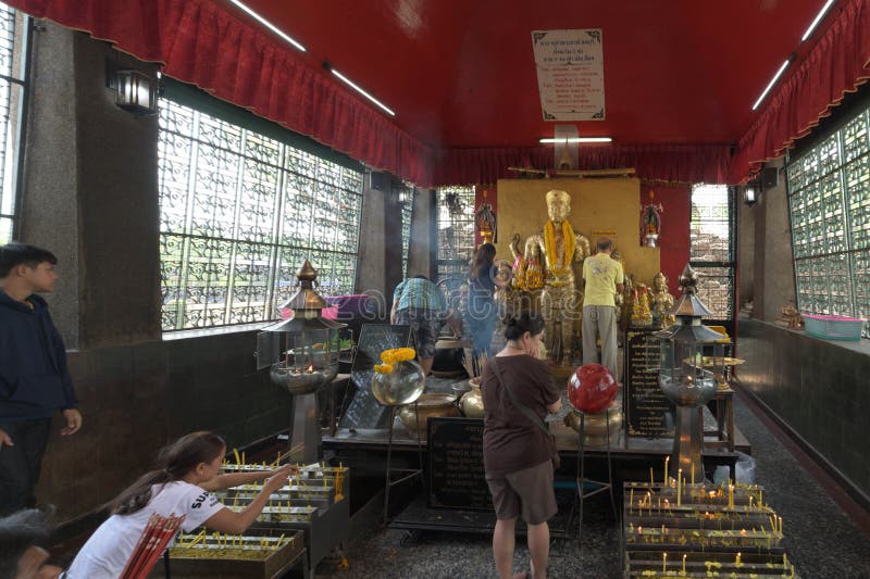 Lopburi, Thailand - May 11, 2019 : People make offerings to the spirits royalty free stock photography Lopburi, Thailand - May 11, 2019 : People make offerings to the spirits royalty free stock photography