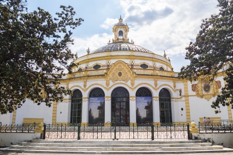 Lope de Vega teater, Seville, Spanien royaltyfri foto Lope de Vega teater, Seville, Spanien royaltyfri foto
