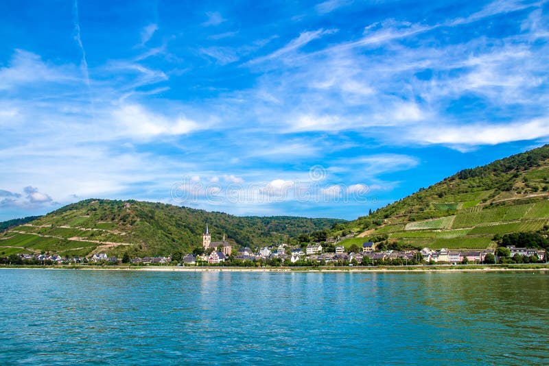 Lorch AM Rhein, une petite ville dans le Rheingau-Taunus-Kreis à Ger images stock Lorch AM Rhein, une petite ville dans le Rheingau-Taunus-Kreis à Ger images stock