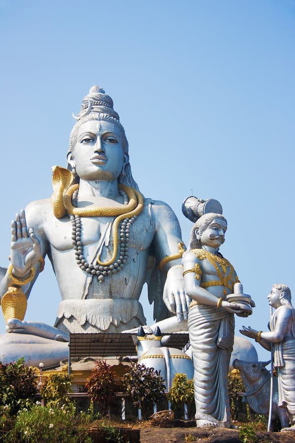 Lord Shiva Statue in Murudeshwar Karnataka, India stock afbeelding Lord Shiva Statue in Murudeshwar Karnataka, India stock afbeelding