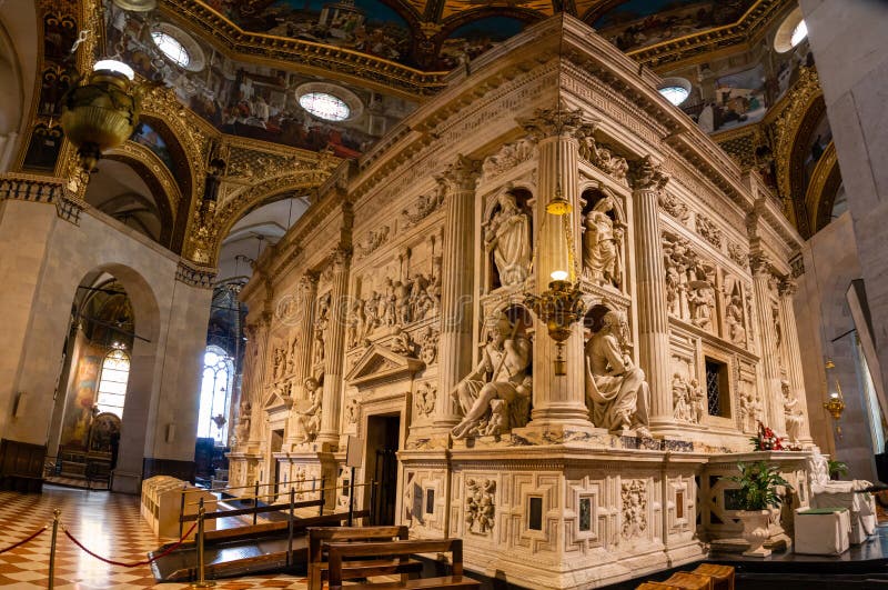 Loreto, Ancona, Italy - 11.10.2018: Interior of the Shrine of Loreto, Santuario della Madonna, detail of the Holy House royalty free stock photography Loreto, Ancona, Italy - 11.10.2018: Interior of the Shrine of Loreto, Santuario della Madonna, detail of the Holy House royalty free stock photography