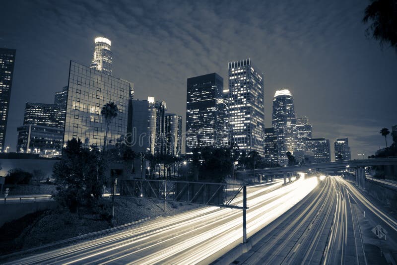 Los Angeles bij nacht royalty-vrije stock fotografie Los Angeles bij nacht royalty-vrije stock fotografie