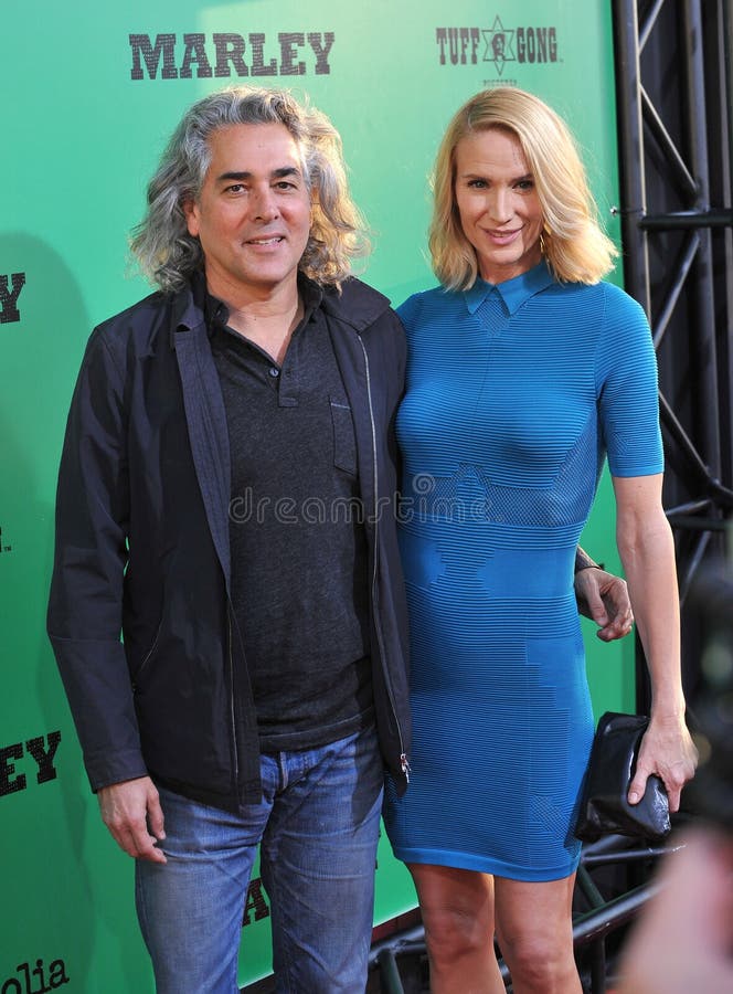 Kelly Lynch & Mitch Glazer editorial photography. Image of glazer 176093852