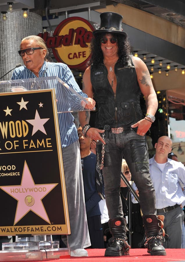 Slash Guns N' Roses inducted into Hollywood's Rock Walk, held at the Guitar  Center Hollywood, California - 17.01.07 Stock Photo - Alamy