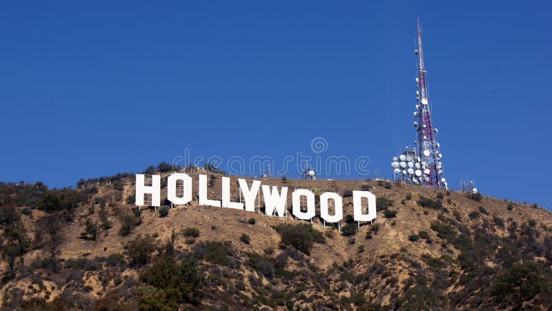 Sinal De HOLLYWOOD No Fundo Do Céu Azul Marco Mundialmente Famoso