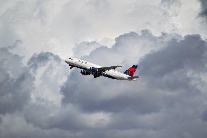 Delta Airlines Airbus A320-212