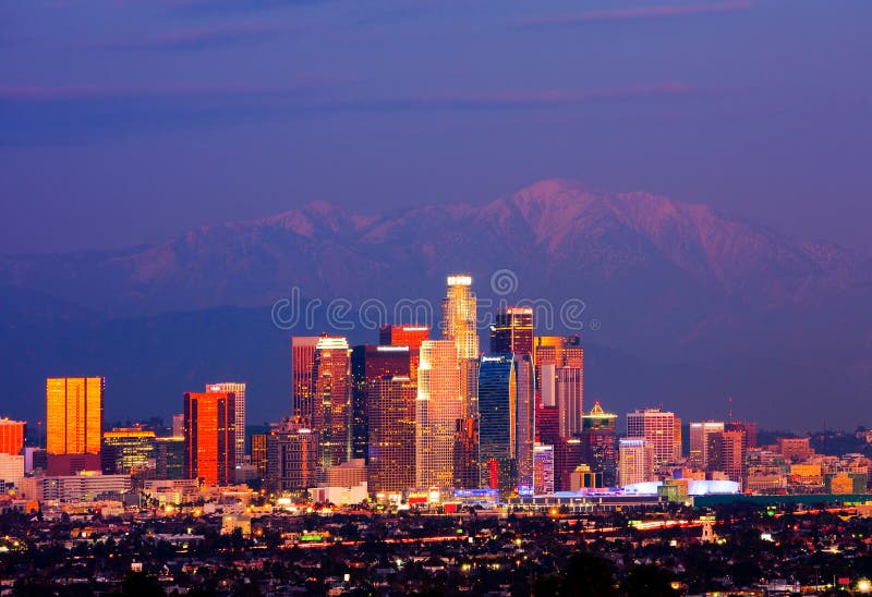 Los Angeles nachts stockbild