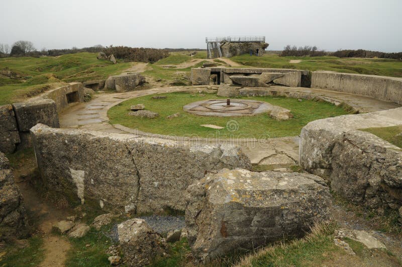 Los Angeles Pointe Du Hoc w Criqueville sura Mer w Normandie fotografia stock Los Angeles Pointe Du Hoc w Criqueville sura Mer w Normandie fotografia stock