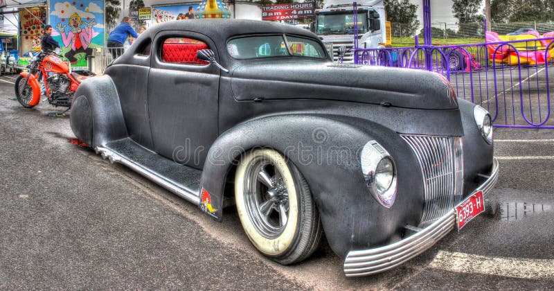 los años 30 crearon al americano para requisitos particulares Ford Coupe fotos de archivo libres de regalías los años 30 crearon al americano para requisitos particulares Ford Coupe fotos de archivo libres de regalías