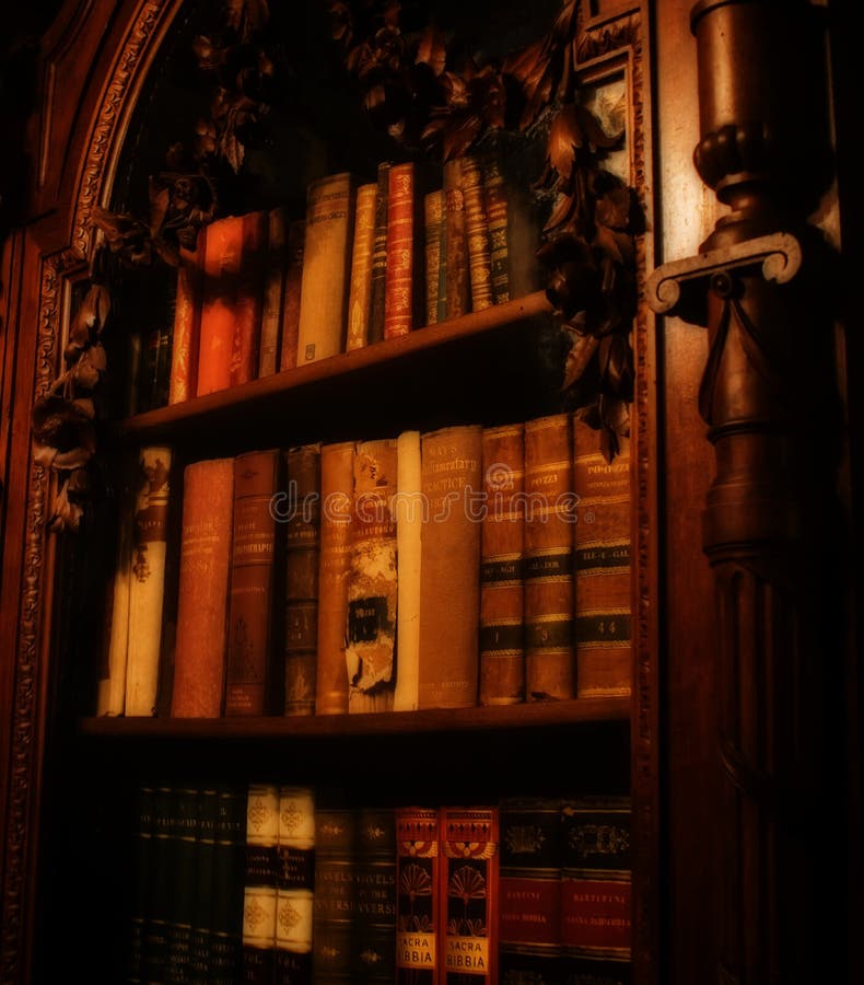 Los libros viejos fotografía de archivo libre de regalías Los libros viejos fotografía de archivo libre de regalías