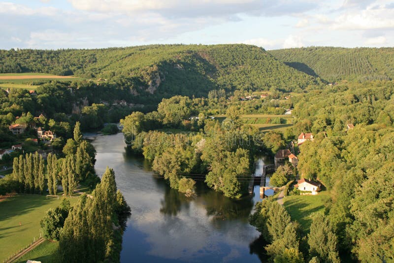 Los-Tal - Frankreich stockfoto. Bild von wasser, landschaft - 62893358