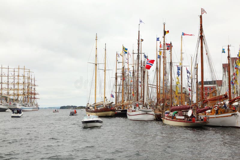 Lots schöne Segelboote stockfoto Lots schöne Segelboote stockfoto