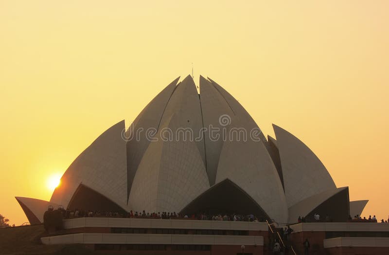 Lotus Temple bei Sonnenuntergang, Neu-Delhi lizenzfreie stockfotos Lotus Temple bei Sonnenuntergang, Neu-Delhi lizenzfreie stockfotos