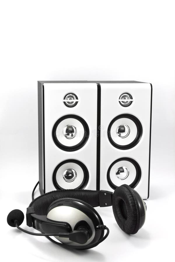 Loudspeaker and headphone stock image. Image of play 16849069