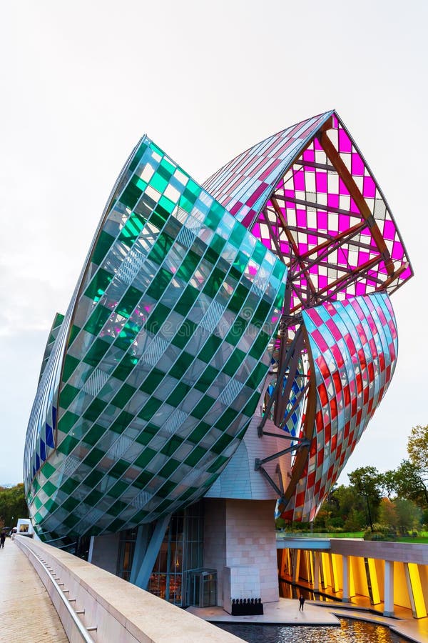 Daniel Buren Brings Color to Frank Gehry's Fondation Louis Vuitton