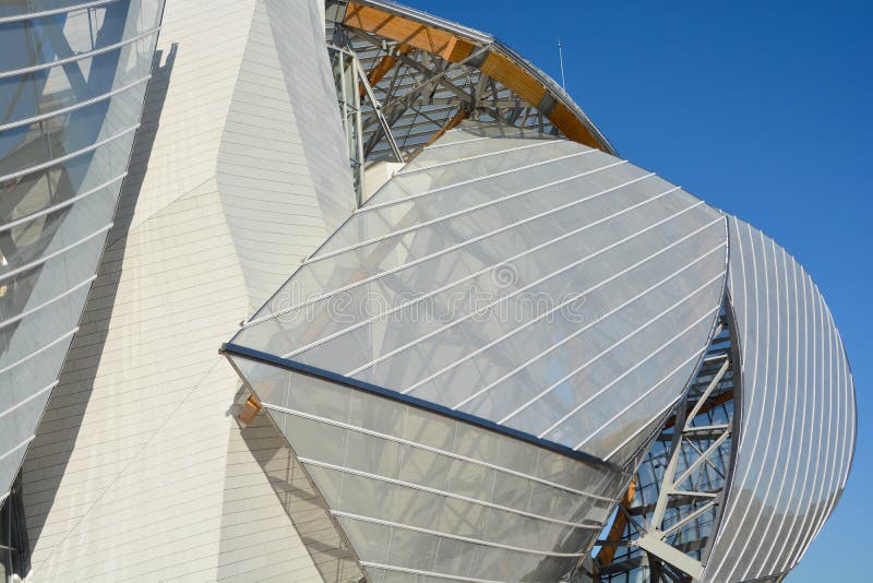 Museum of Contemporary Art of the Louis Vuitton Foundation Editorial Photo  - Image of cityscape, downtown: 65055211