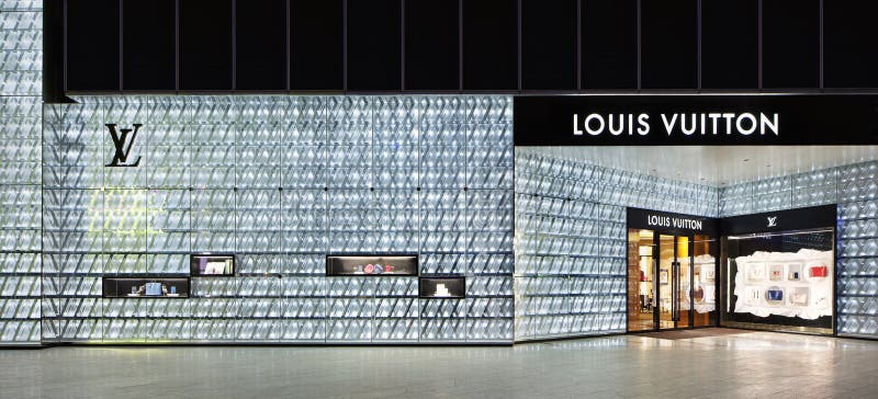 Louis Vuitton Outlet at Night, Shanghai, China Editorial Stock Photo -  Image of downtown, china: 88809283