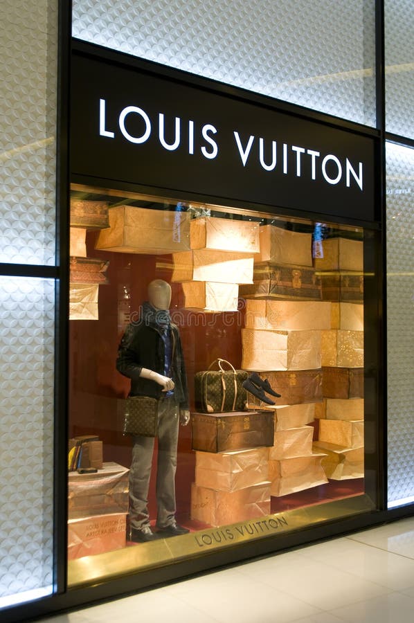 Louis Vuitton Shop Window Display Editorial Photo - Image of dubai, luxury: 18075081