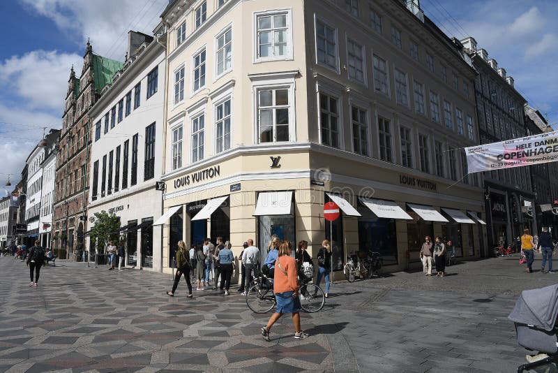 LUIS VUITTON STORE in KOPENHAGEN DENMAK Redaktionelles Foto - Bild