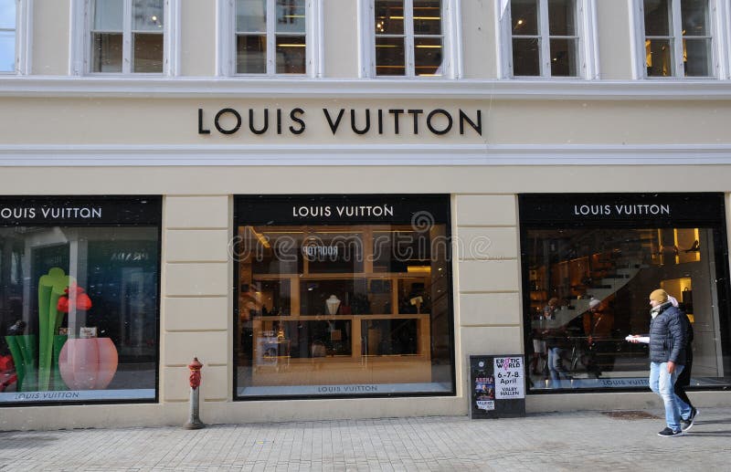 Louis Vuitton Shop Denmark Windows