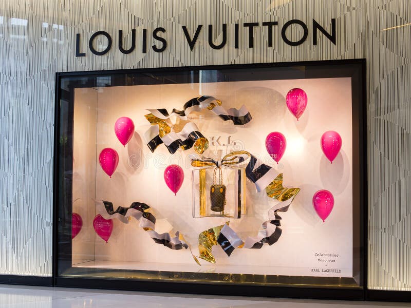 Louis Vuitton store window in mall in Bangkok, Thailand Stock Photo - Alamy