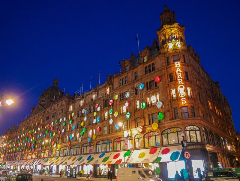 Harrods yayoi kasuma hi-res stock photography and images - Alamy