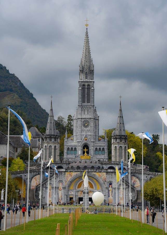 Lourdes cathedral 2 stock image. Image of madonna, saint - 22365937