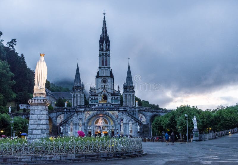 View of the Rosary Basilica in Lourdes Editorial Stock Image - Image of ...