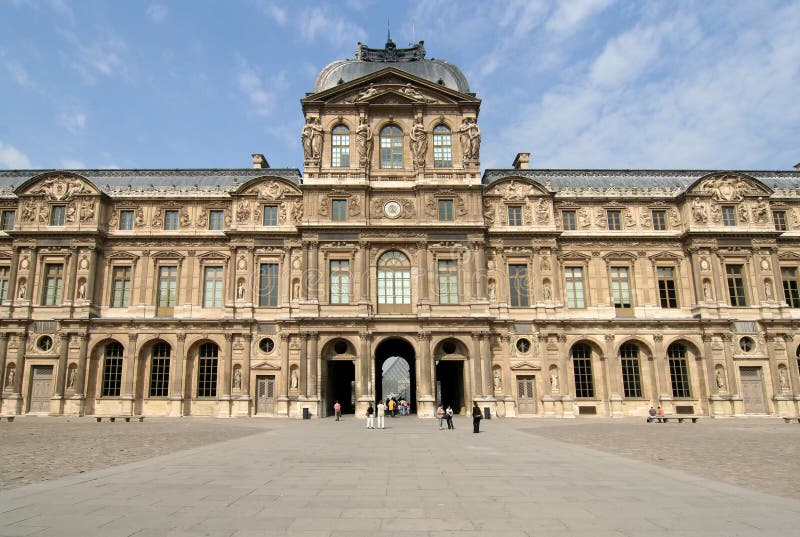 Louvre