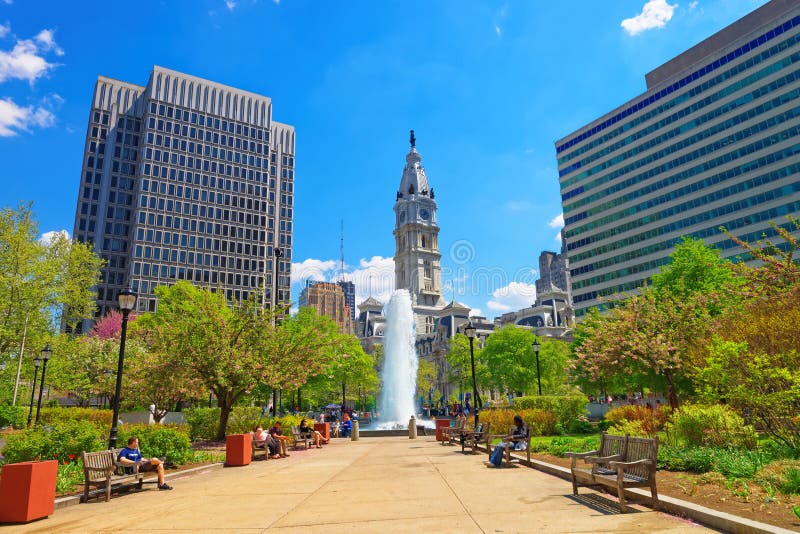 Love Park with Fountain and Philadelphia City Hall on background royalty free stock photography Love Park with Fountain and Philadelphia City Hall on background royalty free stock photography