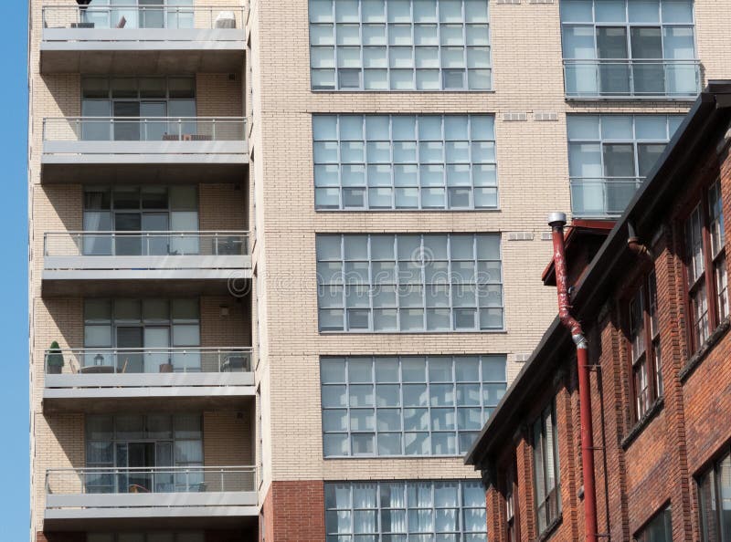 Bajo ángulo de un piso el edificio,,,.