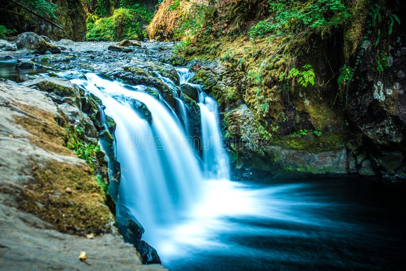Lower Punchbowl Falls, Eagle Creek Trail Stock Photo Image of nature