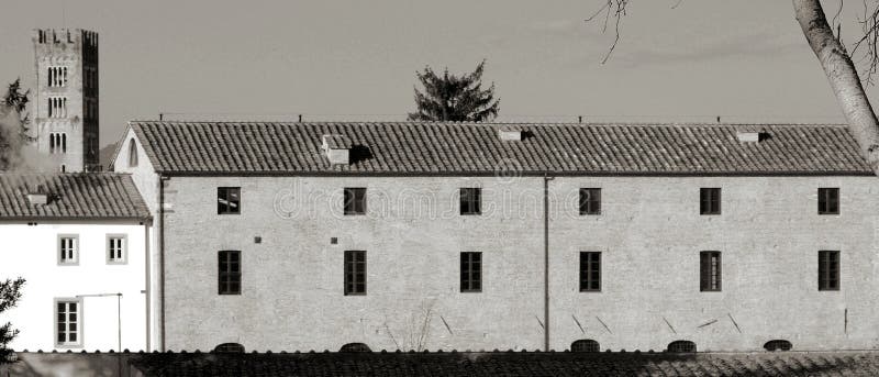 Lucca tuscany Italien perspektivisk förkortningkännetecken arkivfoton Lucca tuscany Italien perspektivisk förkortningkännetecken arkivfoton