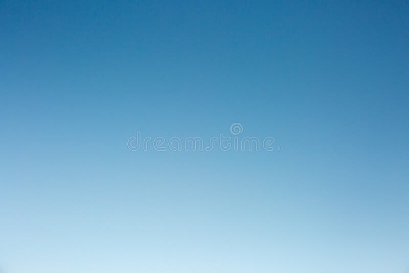 Luce blu etherial dell'estratto e riflessioni celesti atmosferiche fotografia stock Luce blu etherial dell'estratto e riflessioni celesti atmosferiche fotografia stock