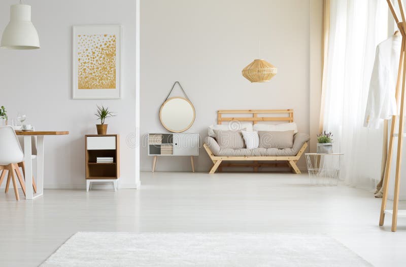 Luce solare in salone immagini stock libere da diritti Luce solare in salone immagini stock libere da diritti