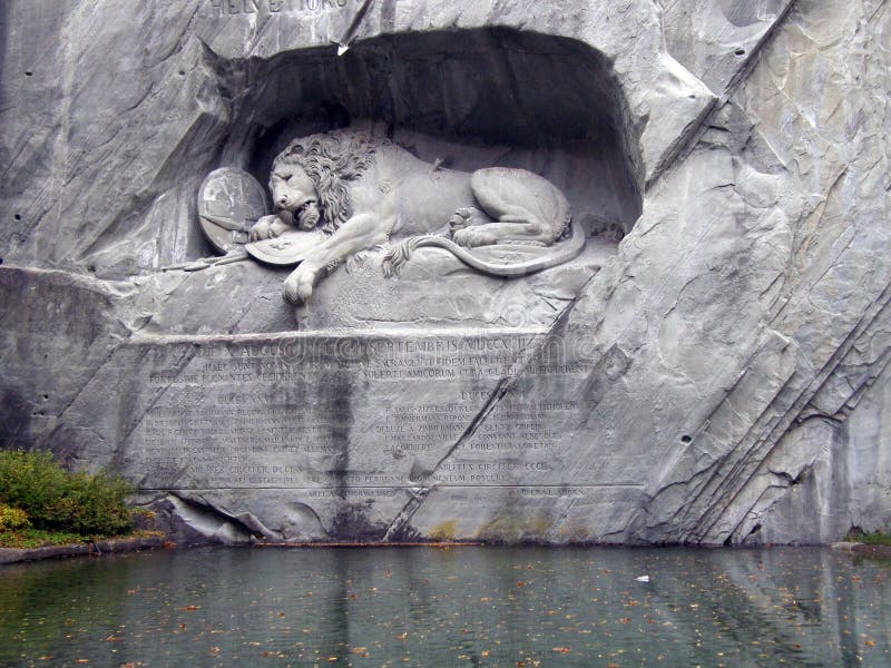 Lucerna: monumento di morte del leone fotografia stock