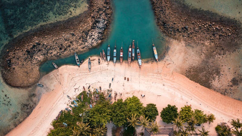 Luchtbeeld van het vissersdorp, Thailand royalty-vrije stock afbeelding