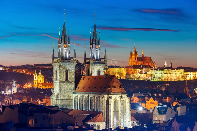 Luchtmening over Oude Stad, Praag, Tsjechische Republiek royalty-vrije stock afbeeldingen Luchtmening over Oude Stad, Praag, Tsjechische Republiek royalty-vrije stock afbeeldingen