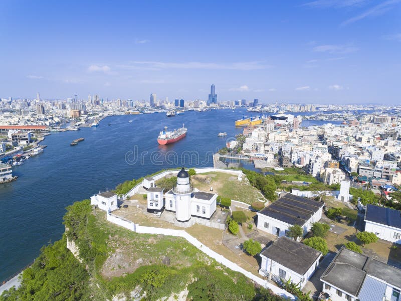 Luchtmening van de stad in de haven van Taiwan - Kaohsiung- stock afbeelding Luchtmening van de stad in de haven van Taiwan - Kaohsiung- stock afbeelding