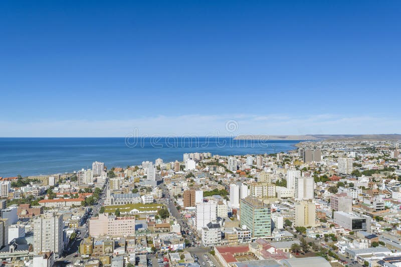 Luchtmening van de Stad van Comodoro Rivadavia, Argentinië stock afbeeldingen Luchtmening van de Stad van Comodoro Rivadavia, Argentinië stock afbeeldingen